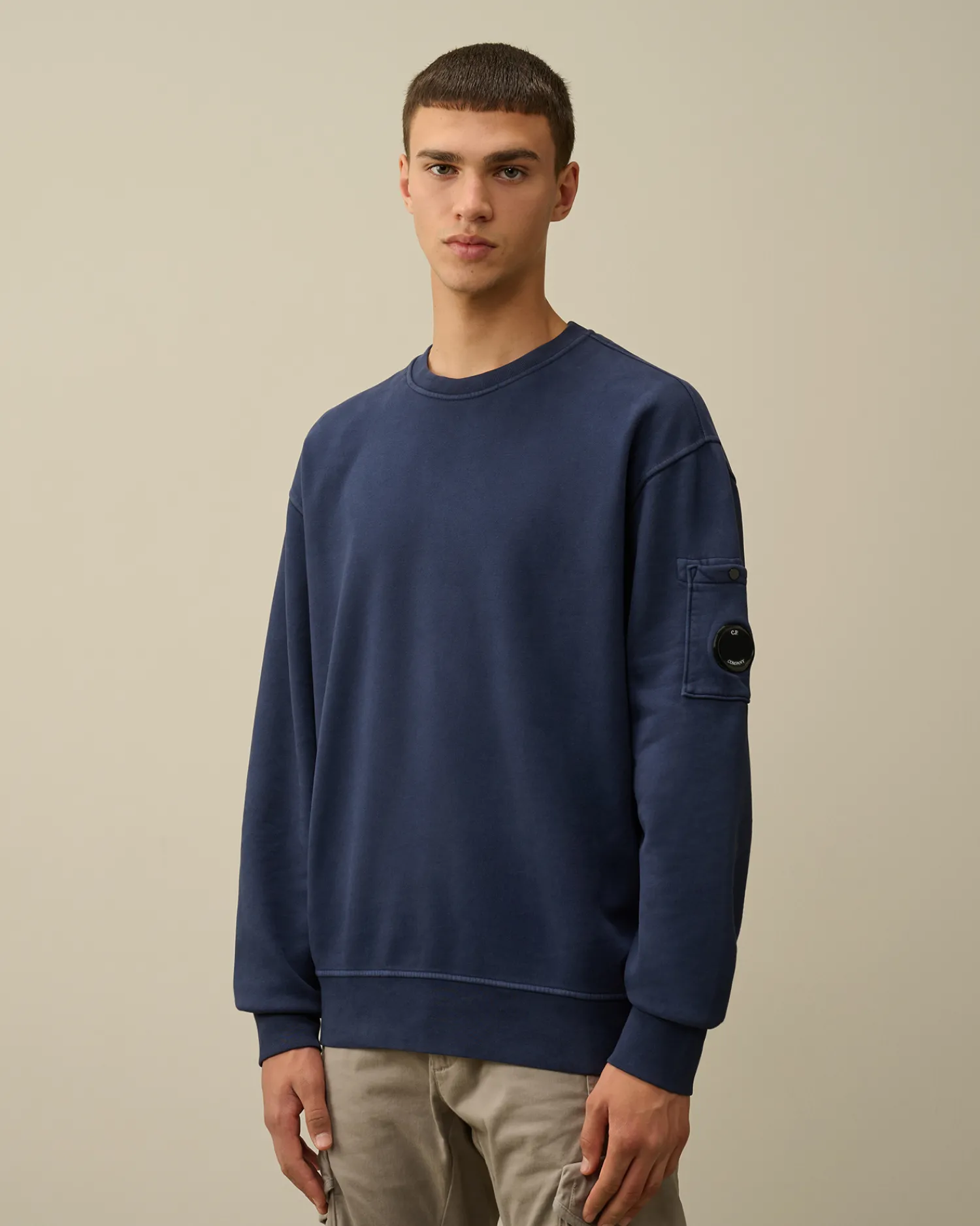 C.P. Company Felpe>Brushed and Emerized Diagonal Fleece Lens Crew Neck Sweatshirt Estate Blue