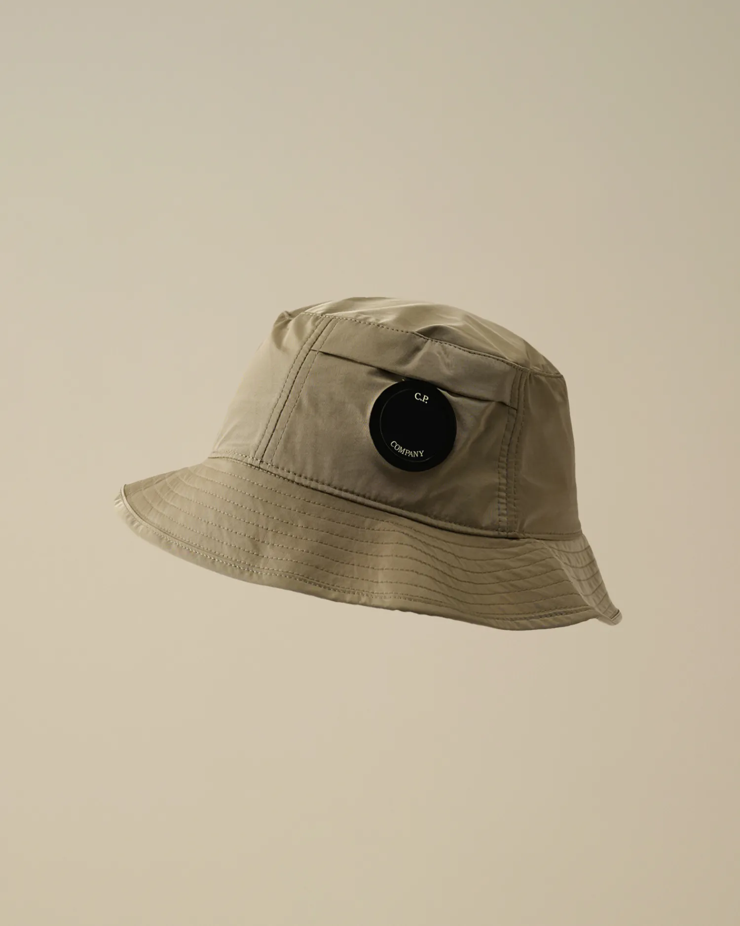 C.P. Company Cappelli>Chrome-R Bucket Hat Walnut – Beige