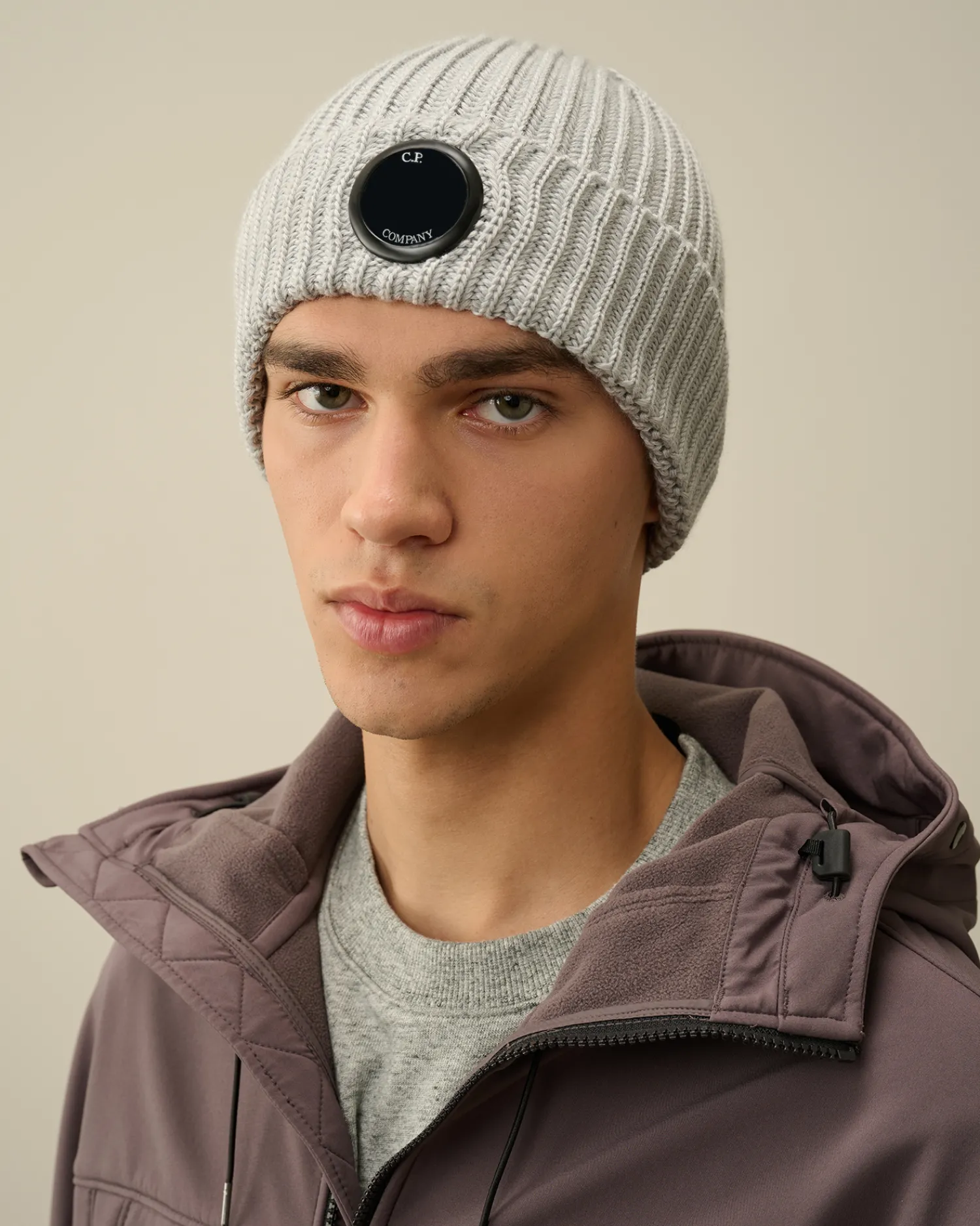 C.P. Company Cappelli>Extra Fine Merino Wool Lens Beanie Moon Melange – Grey