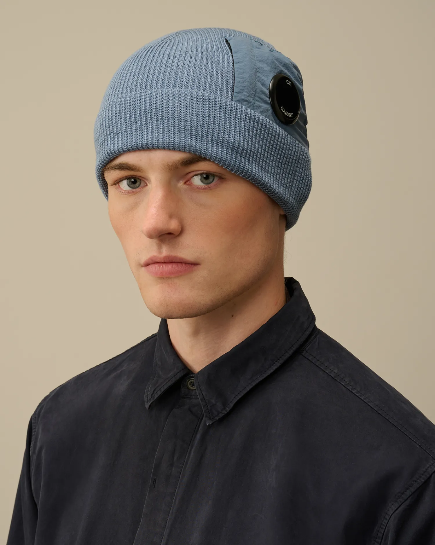 C.P. Company Cappelli>Extrafine Merino Wool Lens Beanie Flint Stone – Blue