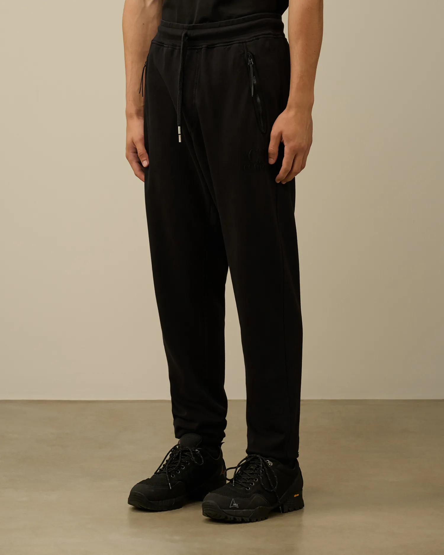 C.P. Company Tute & Shorts>Light Fleece Embroidery Sweatpants Black