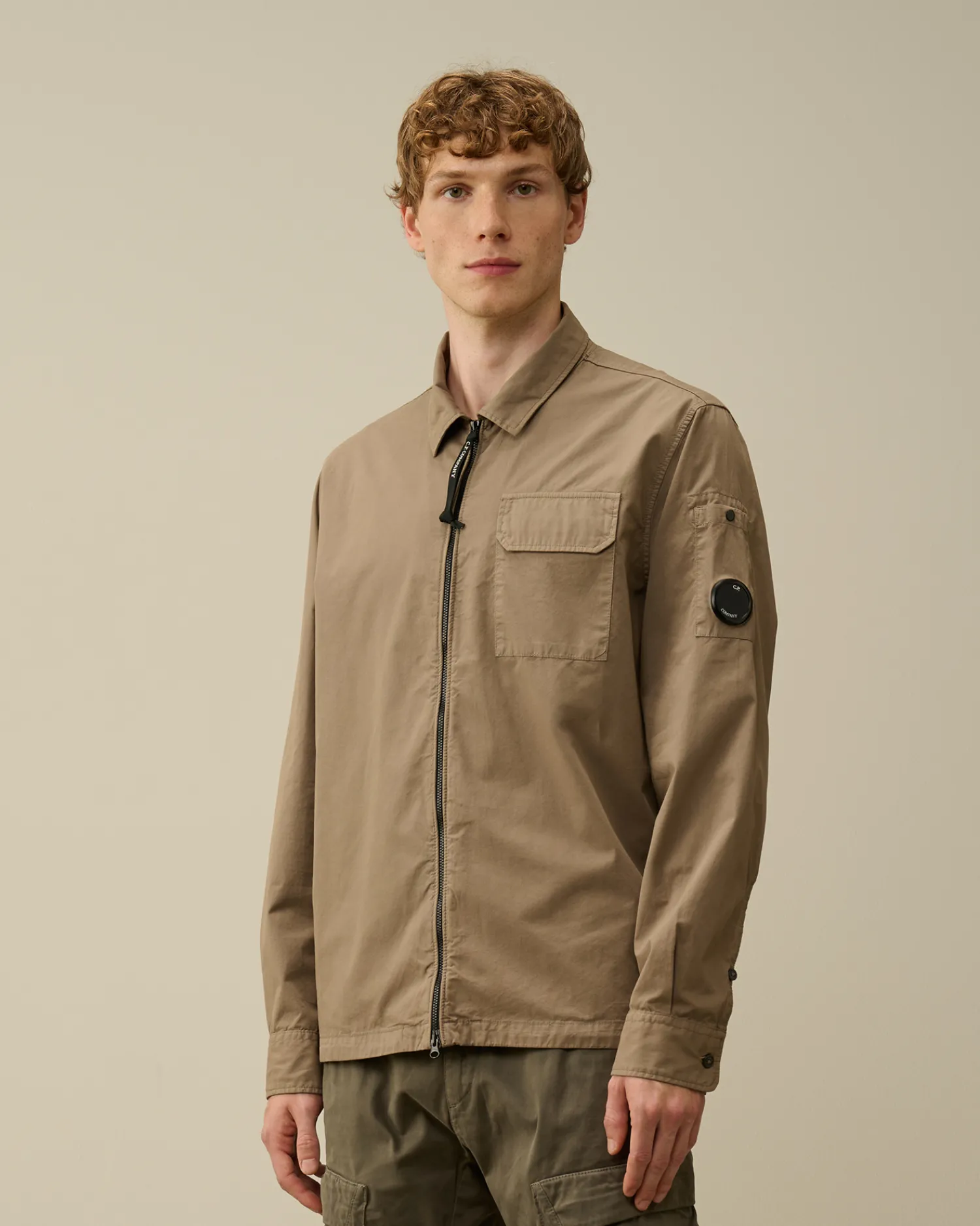 C.P. Company Overshirt>Organic Gabardine Zipped Overshirt Walnut – Beige